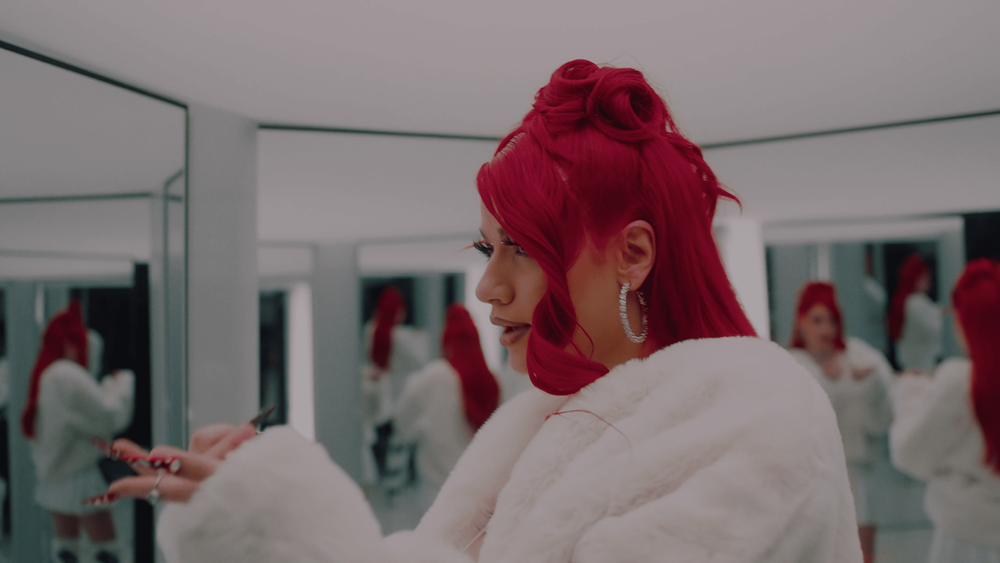 badmómzjay 
"Blessed"