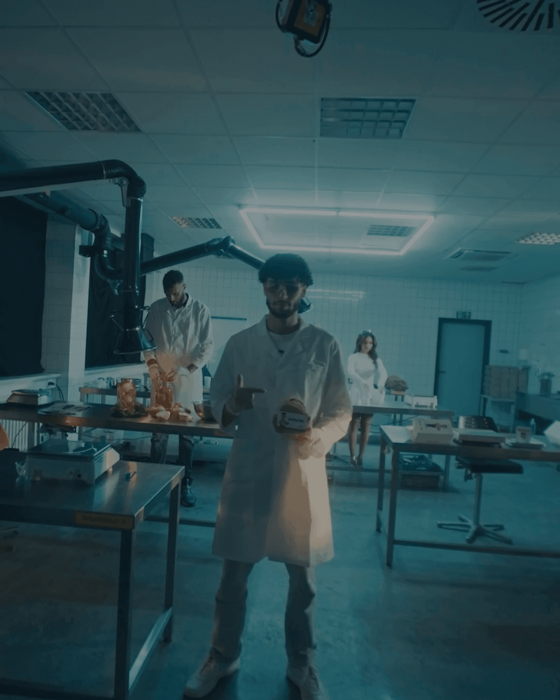 LUCIO 101 
x
FOOD BROTHER